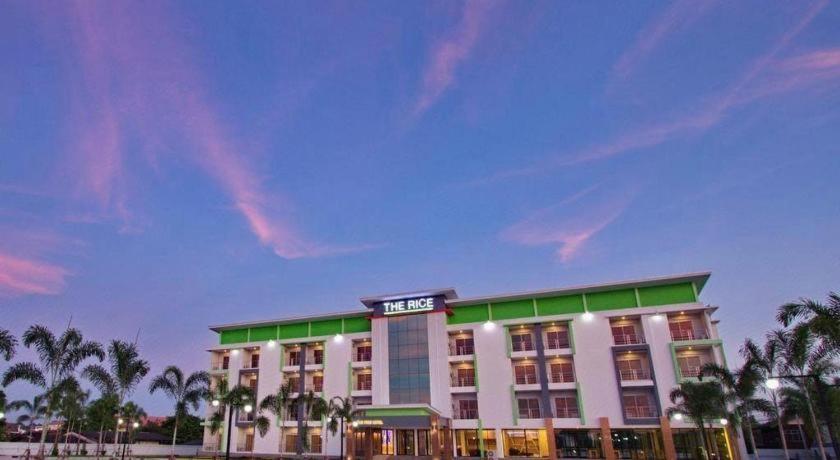 The Rice Hotel Roi Et Exteriör bild